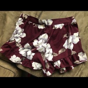 Charlotte Russe Floral Flower Shorts Multicolored Sz L EUC